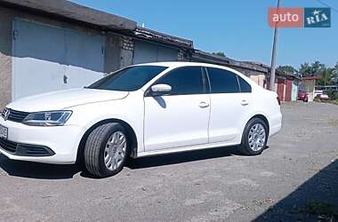 Седан Volkswagen Jetta 2013 в Києві