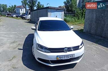 Седан Volkswagen Jetta 2013 в 