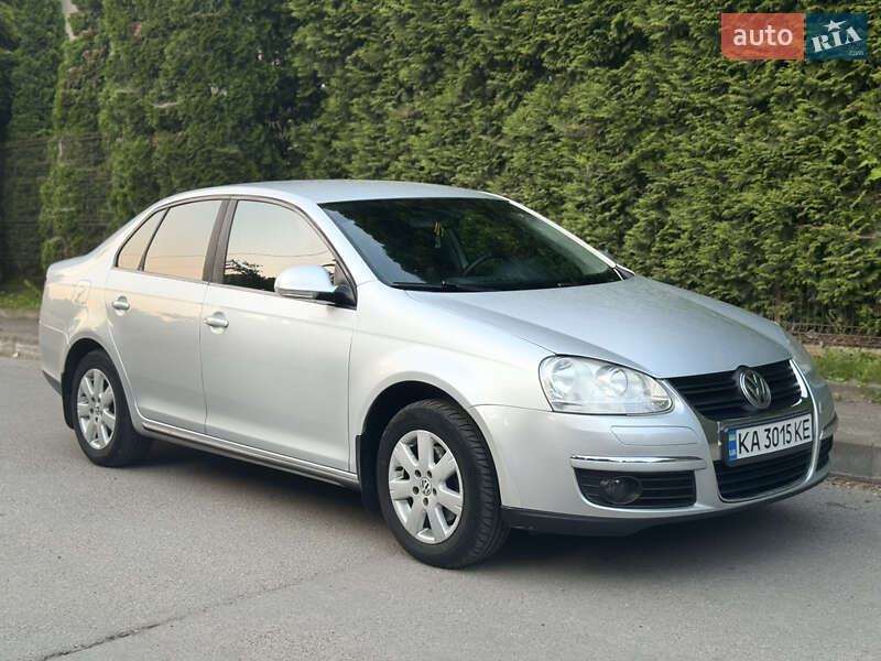 Седан Volkswagen Jetta 2006 в Киеве