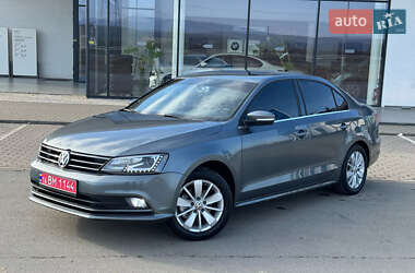 Седан Volkswagen Jetta 2016 в Ужгороді