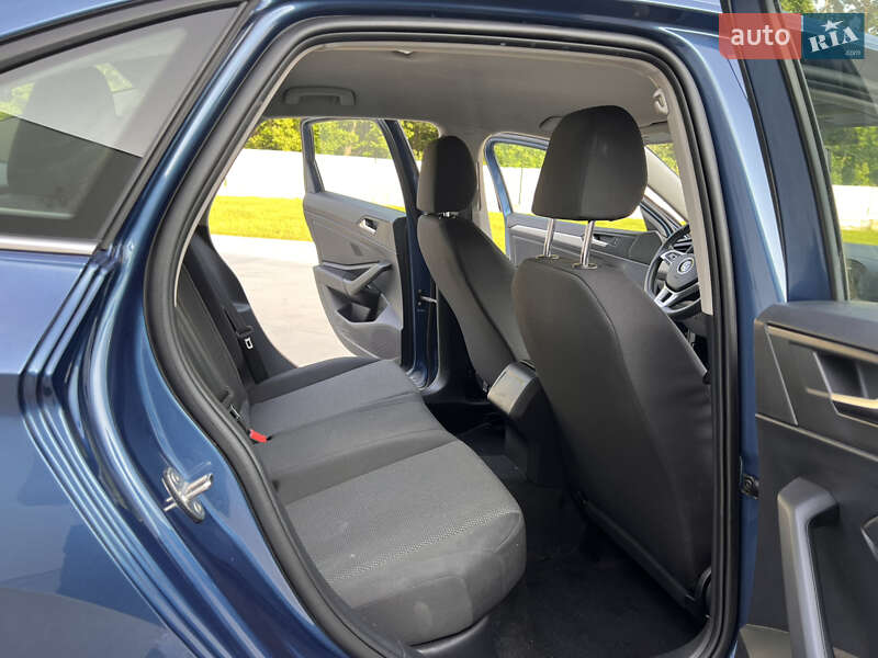 Седан Volkswagen Jetta 2019 в Луцке