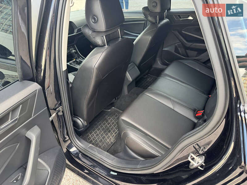 Седан Volkswagen Jetta 2018 в Києві