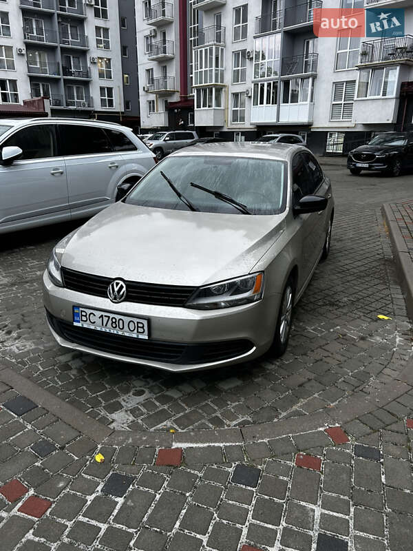 Volkswagen Jetta 2014