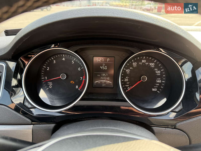Седан Volkswagen Jetta 2015 в Киеве