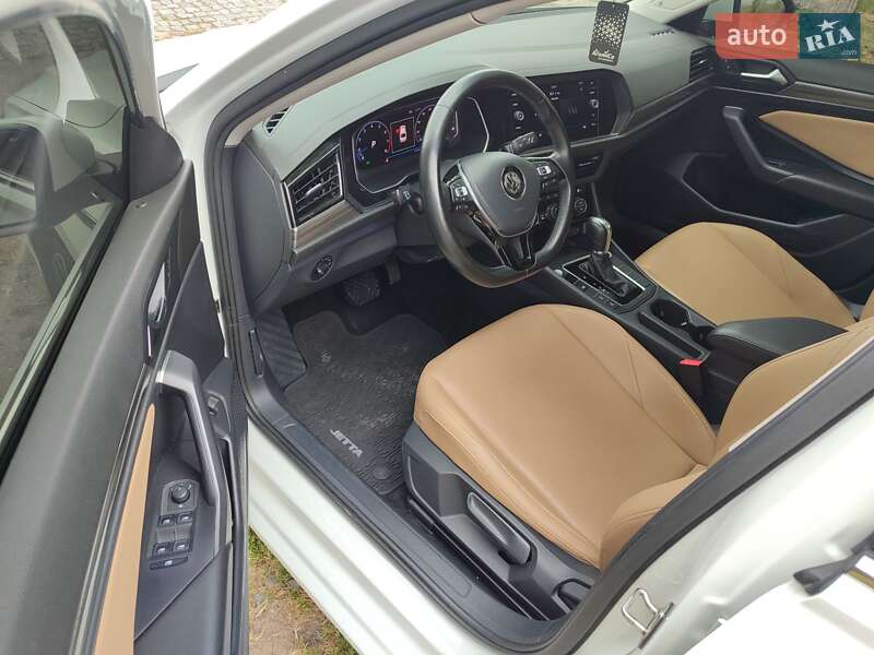 Седан Volkswagen Jetta 2018 в Киеве