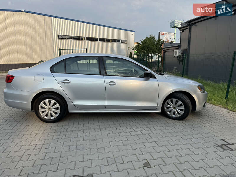 Седан Volkswagen Jetta 2011 в Киеве