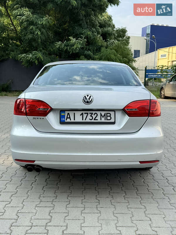 Седан Volkswagen Jetta 2011 в Киеве