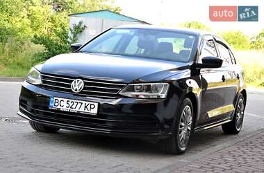 Седан Volkswagen Jetta 2017 в Львове