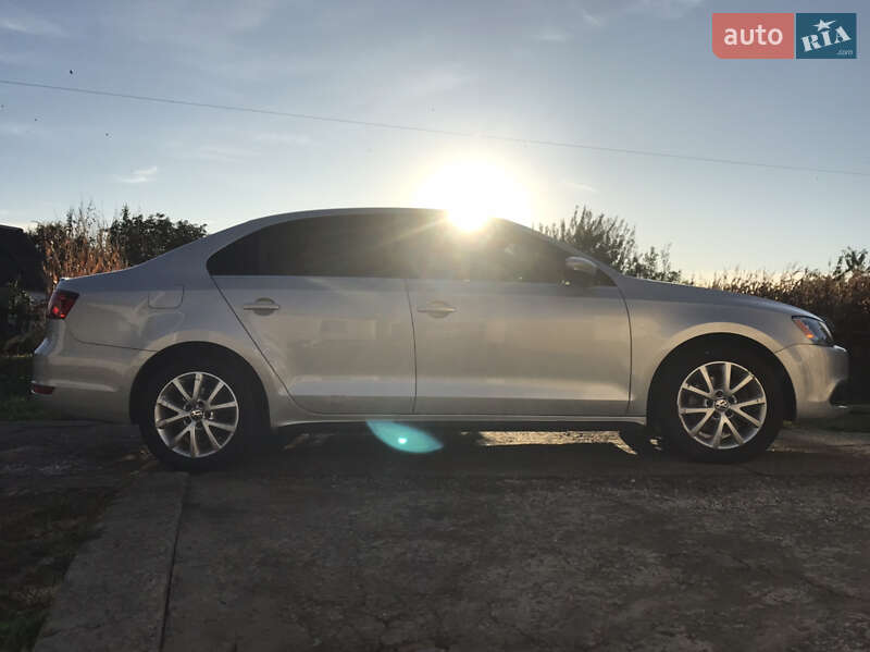 Седан Volkswagen Jetta 2012 в Яготині
