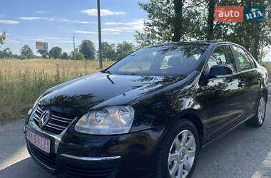 Седан Volkswagen Jetta 2006 в Івано-Франківську