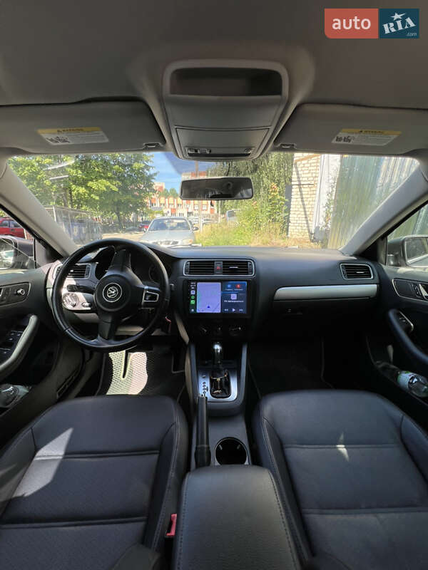 Volkswagen Jetta 2012