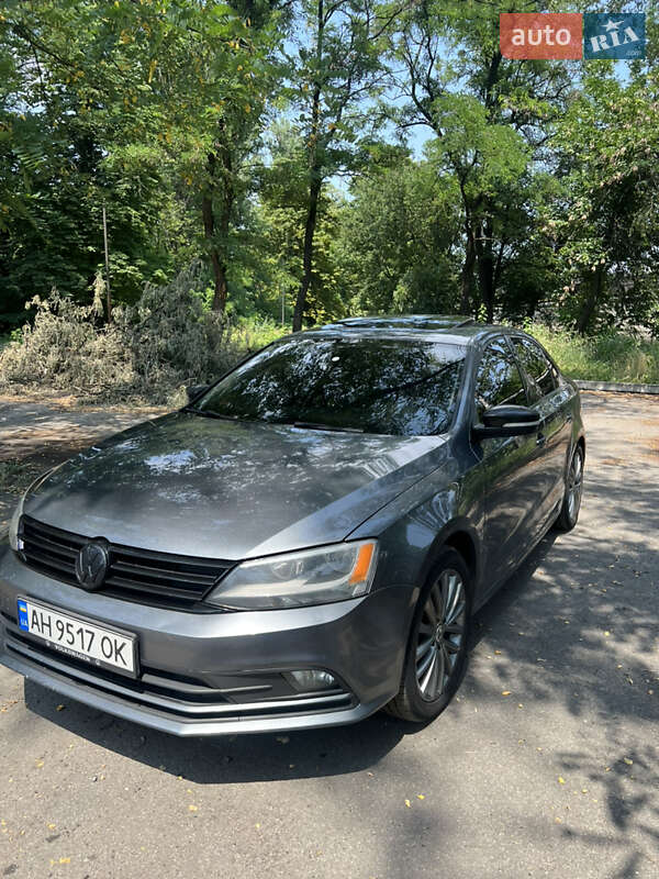 Седан Volkswagen Jetta 2015 в Киеве