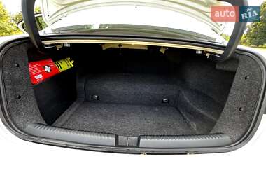 Седан Volkswagen Jetta 2013 в 