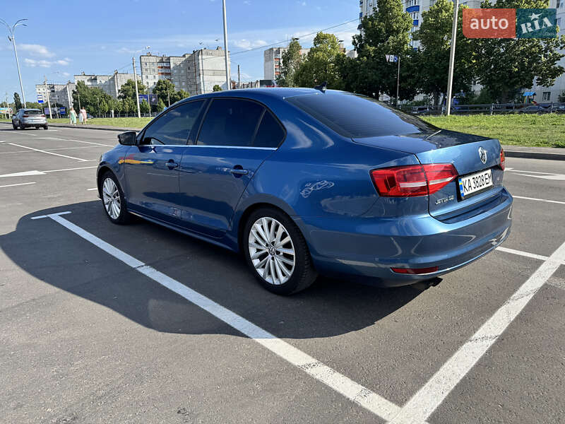 Седан Volkswagen Jetta 2014 в Чернигове