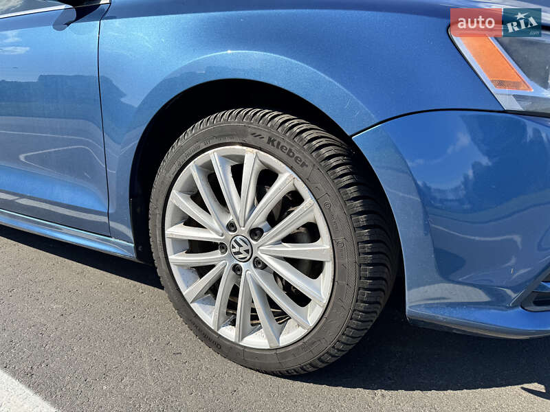 Седан Volkswagen Jetta 2014 в Чернигове