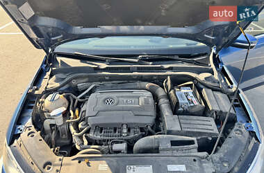 Седан Volkswagen Jetta 2014 в 