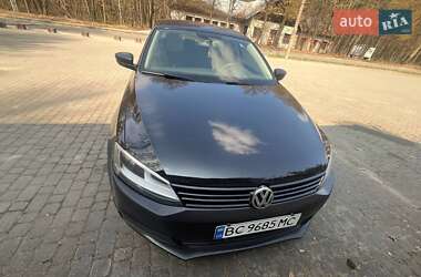 Седан Volkswagen Jetta 2014 в Львове