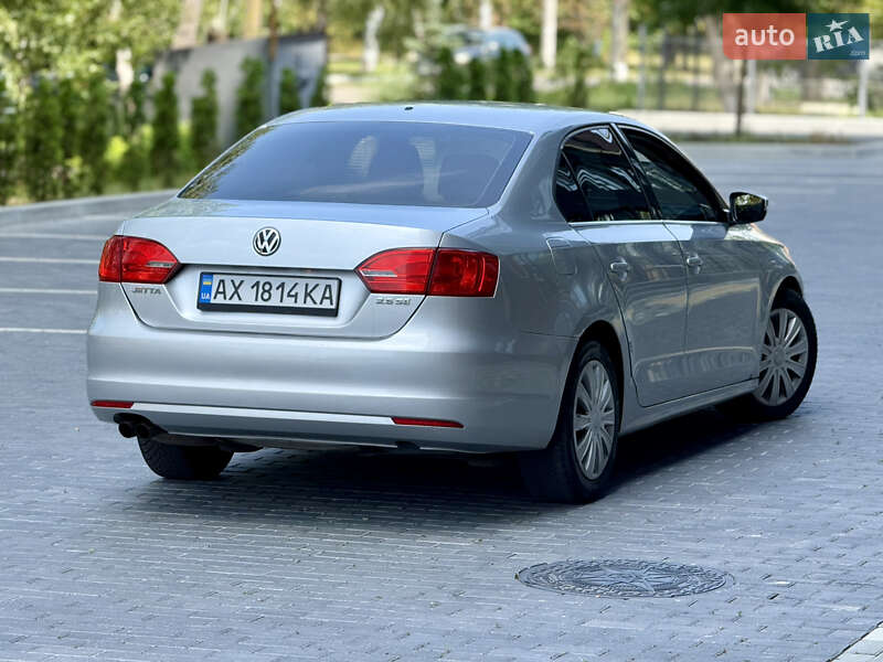 Седан Volkswagen Jetta 2013 в Полтаве