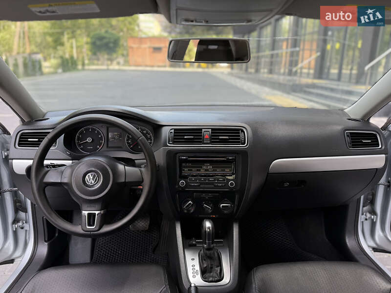 Седан Volkswagen Jetta 2013 в Полтаве