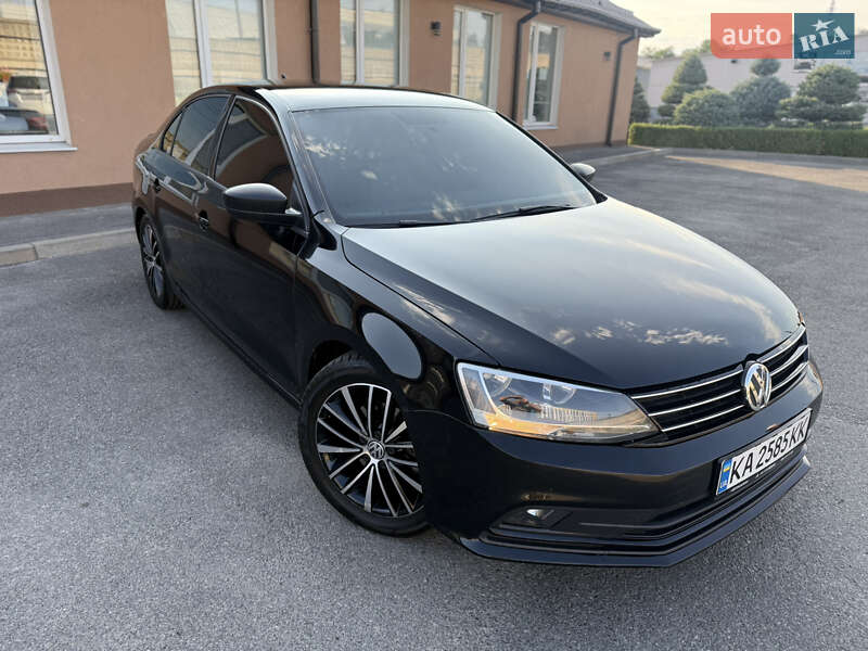 Седан Volkswagen Jetta 2015 в Днепре