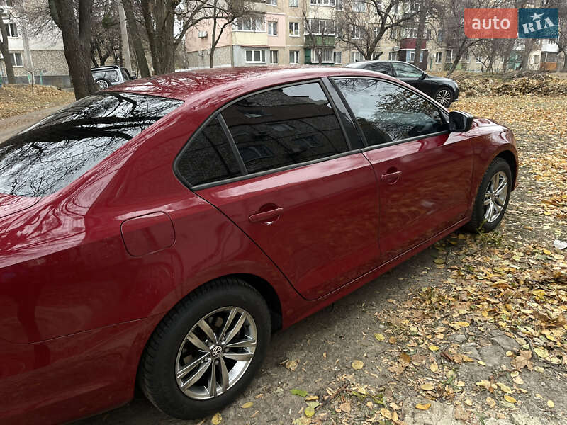 Седан Volkswagen Jetta 2016 в Харькове