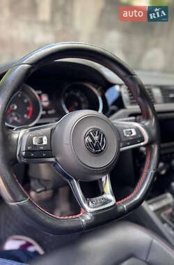 Седан Volkswagen Jetta 2016 в 