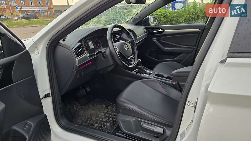 Седан Volkswagen Jetta 2019 в Сумах