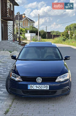 Седан Volkswagen Jetta 2012 в 