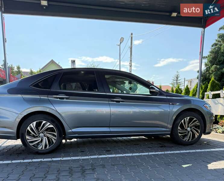 Седан Volkswagen Jetta 2018 в Хмельницькому