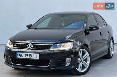 Седан Volkswagen Jetta 2015 в 