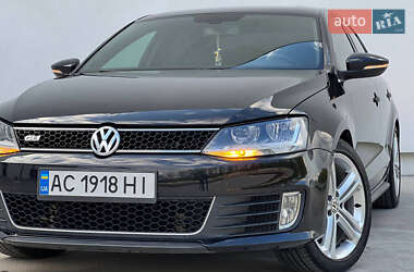 Седан Volkswagen Jetta 2015 в 