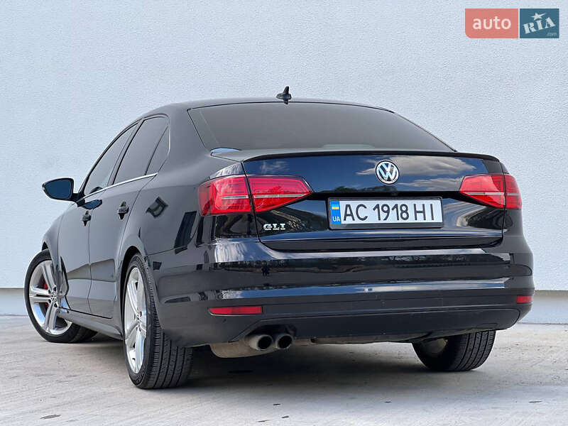 Седан Volkswagen Jetta 2015 в Тернополе