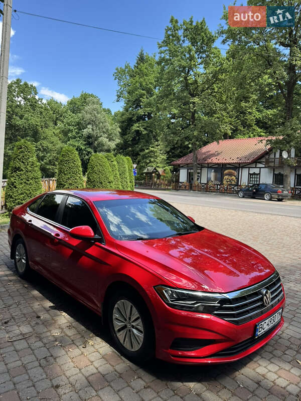 Седан Volkswagen Jetta 2019 в Трускавце
