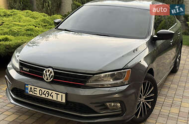 Седан Volkswagen Jetta 2015 в 