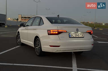 Седан Volkswagen Jetta 2020 в 