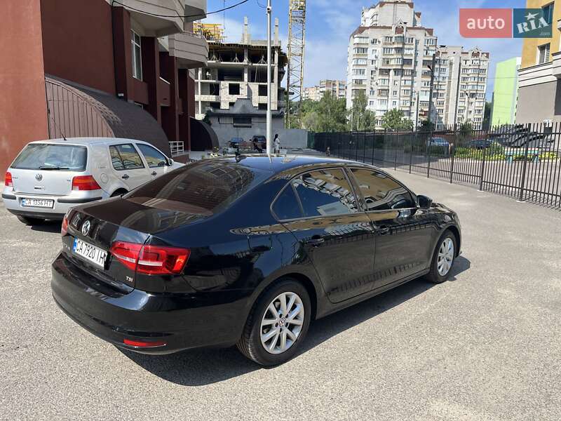 Седан Volkswagen Jetta 2015 в Черкассах