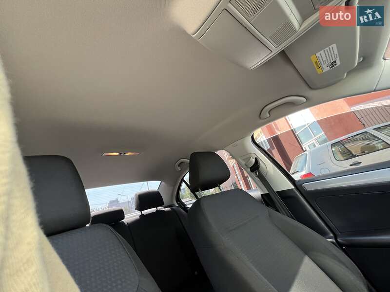 Седан Volkswagen Jetta 2015 в Черкассах