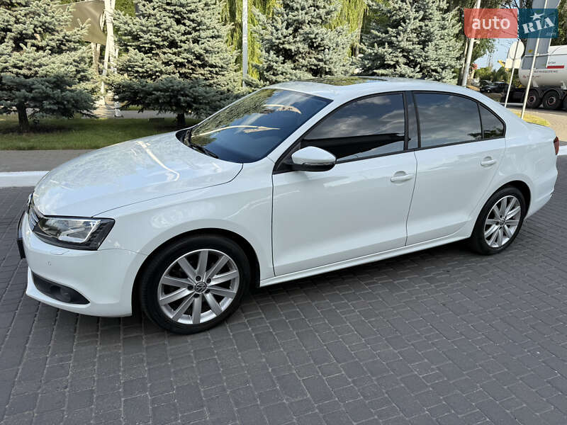 Седан Volkswagen Jetta 2015 в Одессе