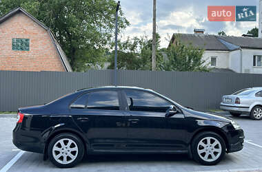 Седан Volkswagen Jetta 2006 в 