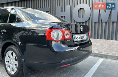 Седан Volkswagen Jetta 2006 в 