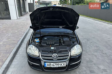 Седан Volkswagen Jetta 2006 в 