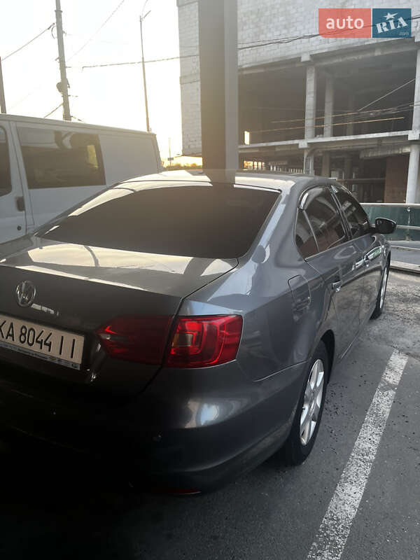 Седан Volkswagen Jetta 2012 в Киеве