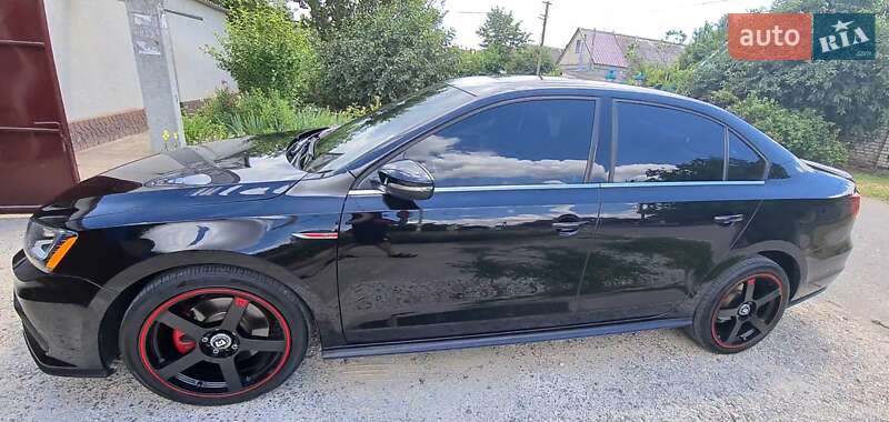 Седан Volkswagen Jetta 2016 в Киеве