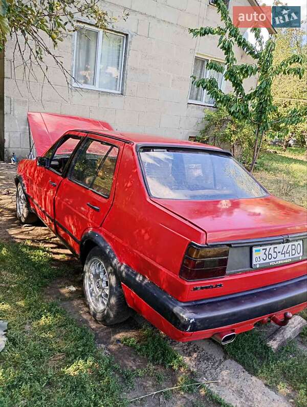 Седан Volkswagen Jetta 1984 в Шишаки