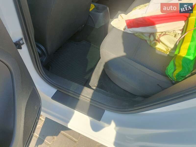 Седан Volkswagen Jetta 2012 в Василькове