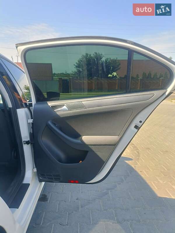 Седан Volkswagen Jetta 2012 в Василькове