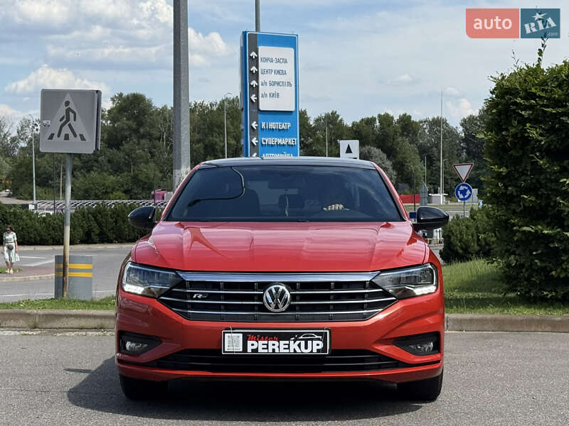 Седан Volkswagen Jetta 2018 в Киеве
