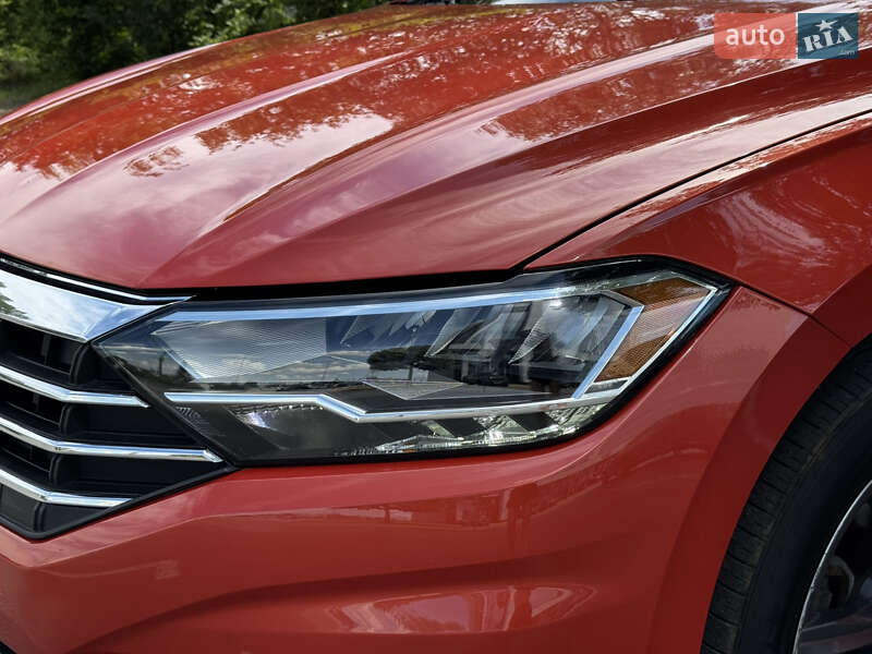Седан Volkswagen Jetta 2018 в Киеве