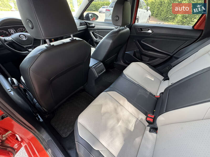 Седан Volkswagen Jetta 2018 в Киеве