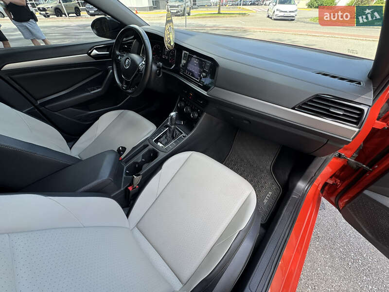 Седан Volkswagen Jetta 2018 в Киеве